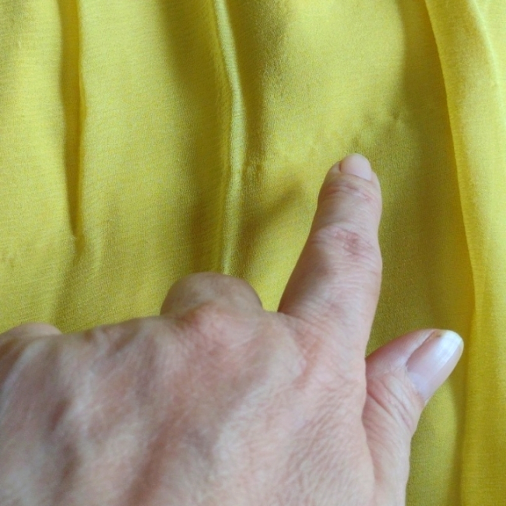 BCBG midi canary yellow dress 100% silk - Picture 6 of 8